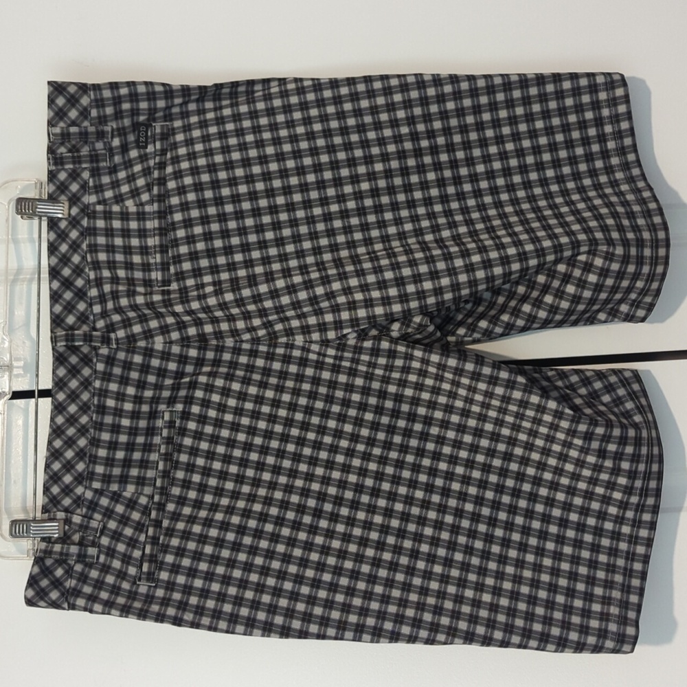 Izod Golf Shorts Size 38 Straight Black and Gray Plaid Flat Front-375 - Picture 3 of 8